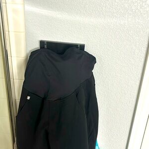 Black maternity joggers FIGS